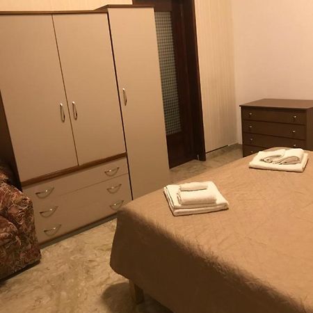 Comodo Mini Appartamento Чинизи Экстерьер фото