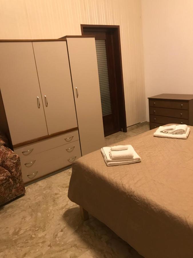Comodo Mini Appartamento Чинизи Экстерьер фото